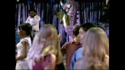 Ashley Tisdale - Kiss The Girl 