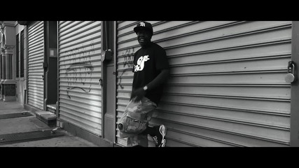 Trav Feat. Prodigy - Running From