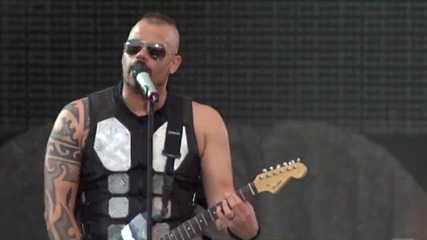 Sabaton - Resist And Bite - Heroes On Tour ( Оfficial Live Video)