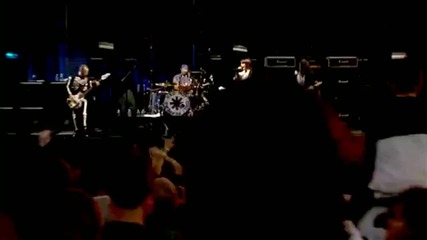 Rhcp - 04 - Around The World (live at Slane Castle 2003) 