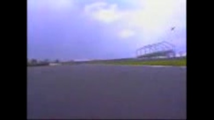 comparison of a F1 car to other fast cars