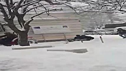 Снегорин по улиците на Бургас
