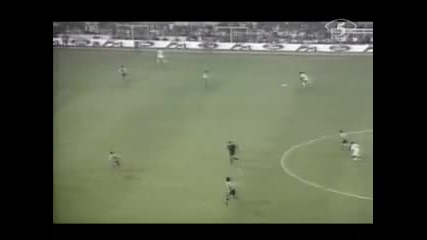 Best Goal Ever - Clarence Seedorf - Real Madrid