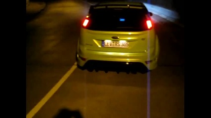 Ford Focus Rs im Tunnel (mongoose Turbo Back System)