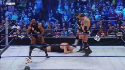 Wwe- Ezekiel Jackson Suplex to The Big Show!