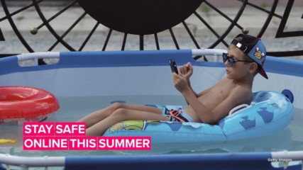 Rules to keep yourself "digitally safe" while on holiday