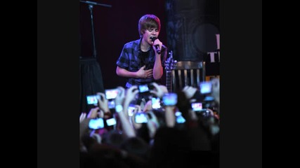 Justin Bieber - Favorite Girl