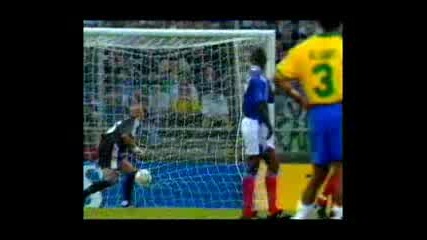Roberto Carlos Free-kick Le Tournoi Side On vs France
