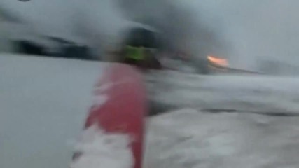 Любителско видео непосредствено след самолетната катастрофа на Ту-204 в Русия
