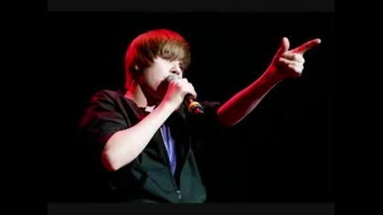 Justin bieber giving caitlin beadles flowers 