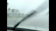 Айзък вилнее в Мексиканския залив, 4 щата с извънредно положение заради бурята