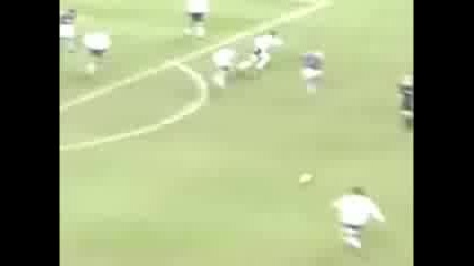 Ronaldinho vs Cristiano Ronaldo