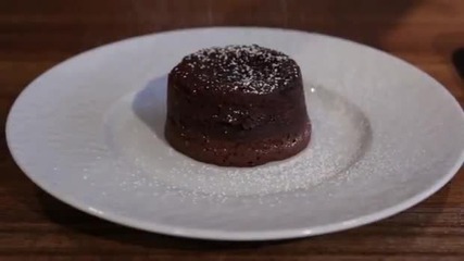 How to Make Molten Chocolate Cakes