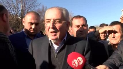 Местан и трима депутати излизат като независими