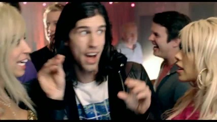 Ke$ha featuring 3oh!3 - Blah Blah Blah ft. 3oh!3