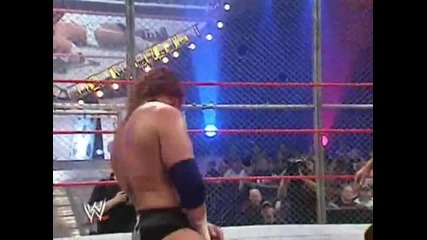 Batista срещу Triple H Wwe Vengeance 2005 : Hell in the cell Match 