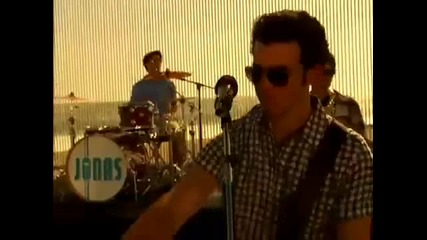 Jonas L.a. - Chillin in the Summertime Official Music Video 