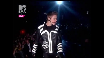 Изпълнението на Джъстин Бийбър на наградите Mtv Ema 6/11/2011