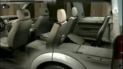 2010 Land Rover Discovery 4 Lr4 - demonstration of the flexible 7 seat design 