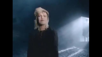 Kim Wilde - You keep me hangin' on