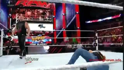 Brock Lesnar направи F5 на Shawn Michaels и му счупи ръката 8_13_12