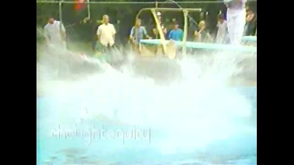 Дебелакът и водата-гарантиран смях