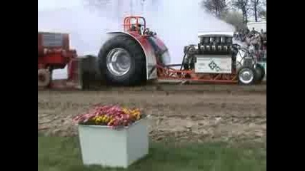 Tractor Pulling - F - Le Coiffeur
