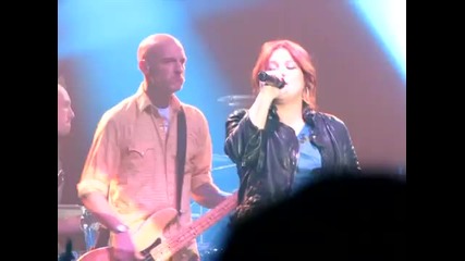 Kelly Clarkson Miss Independent Live Postpalast, Munich February 2010 