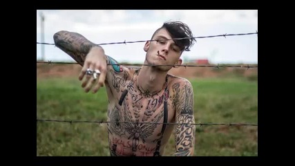 *2015* Machine Gun Kelly - Rapping On the Couch