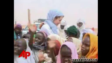 Angelina Jolie - In Iraq, Syria