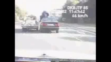 Див Полицай Хваща Беглец