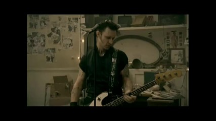 Green Day - 21 Guns (official Video)