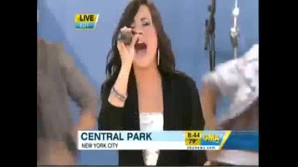 На Живо! Demi Lovato - Cant Back Down 