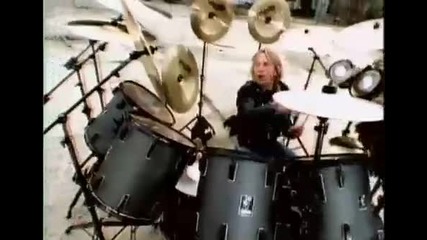 Iron Maiden - Be Quick Or Be Dead