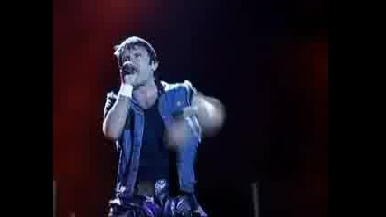 Iron Maiden - 2 Minutes To Midnight (rock In Rio live)
