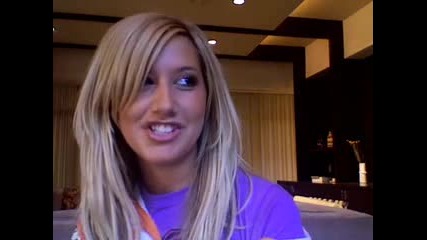 Ashley Chilling!!