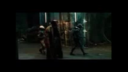 Част от Hellboy 2 