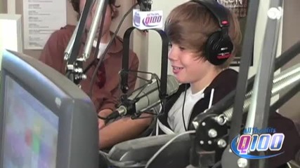 Justin Bieber sings The Climb