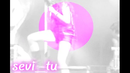 Miley Cyrus - Zaa konkyrsssa na sweet lollipop97 