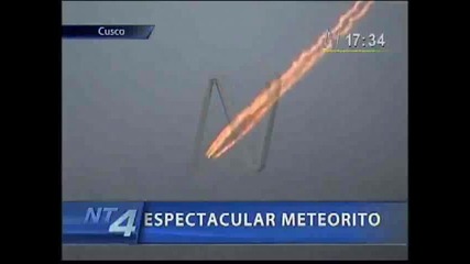 Метеорит пада от небето над Куско, Перу *25 август 2011*