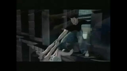 Evanescence - Bring Me To Life Official Video 11 27 2009 