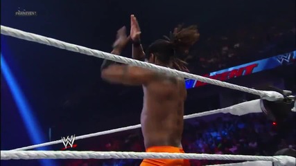 Kofi Kingston и The Usos vs. The Shield Wwe Main Event 21.8.2013г.