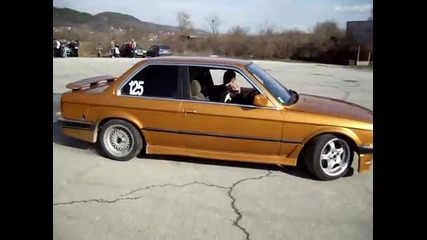 Crazy Drift Show With Bmw e30 !!!