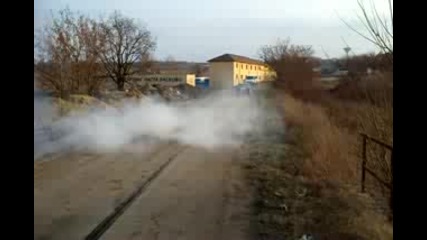 Lada 1300 Burnout.flv