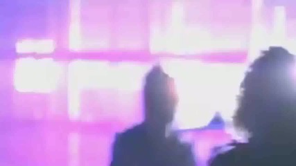 Selena Gomez - Falling Down 