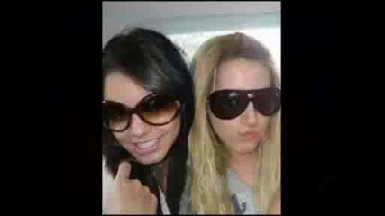 Vanessa Hudgens and Ashley Tisdale