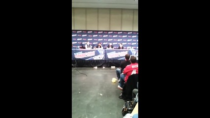 Steven Ogg Изпълнява желанието на фен Comic Con 2013