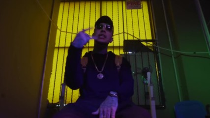 Baby Bash ft. Baeza, Lucky Luciano - 2 Ps Inna Backpack ( Official Video )
