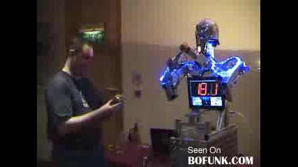 Робот нарежда купчето на рубик за 34секунди