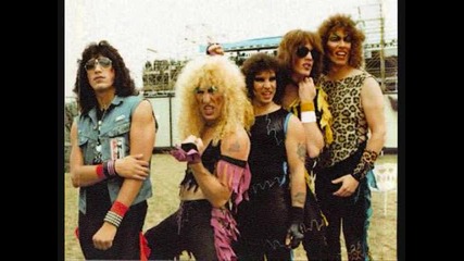 Twisted Sister - Neon Knights - [cover Black Sabbath] live audio - 1980